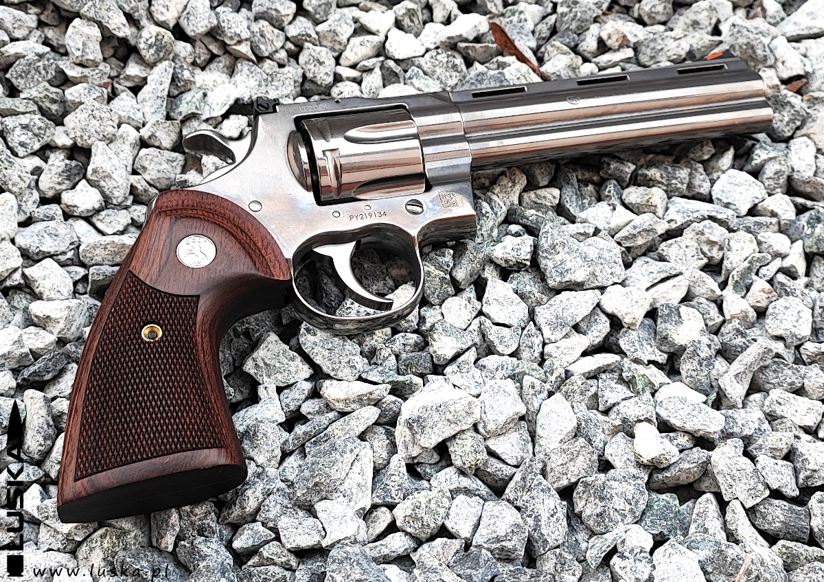 Rewolwer Colt Python .357 Magnum lufa 6